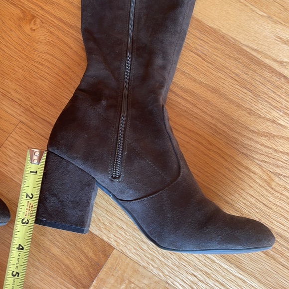 Over the knee tall boot - Picture 6 of 14